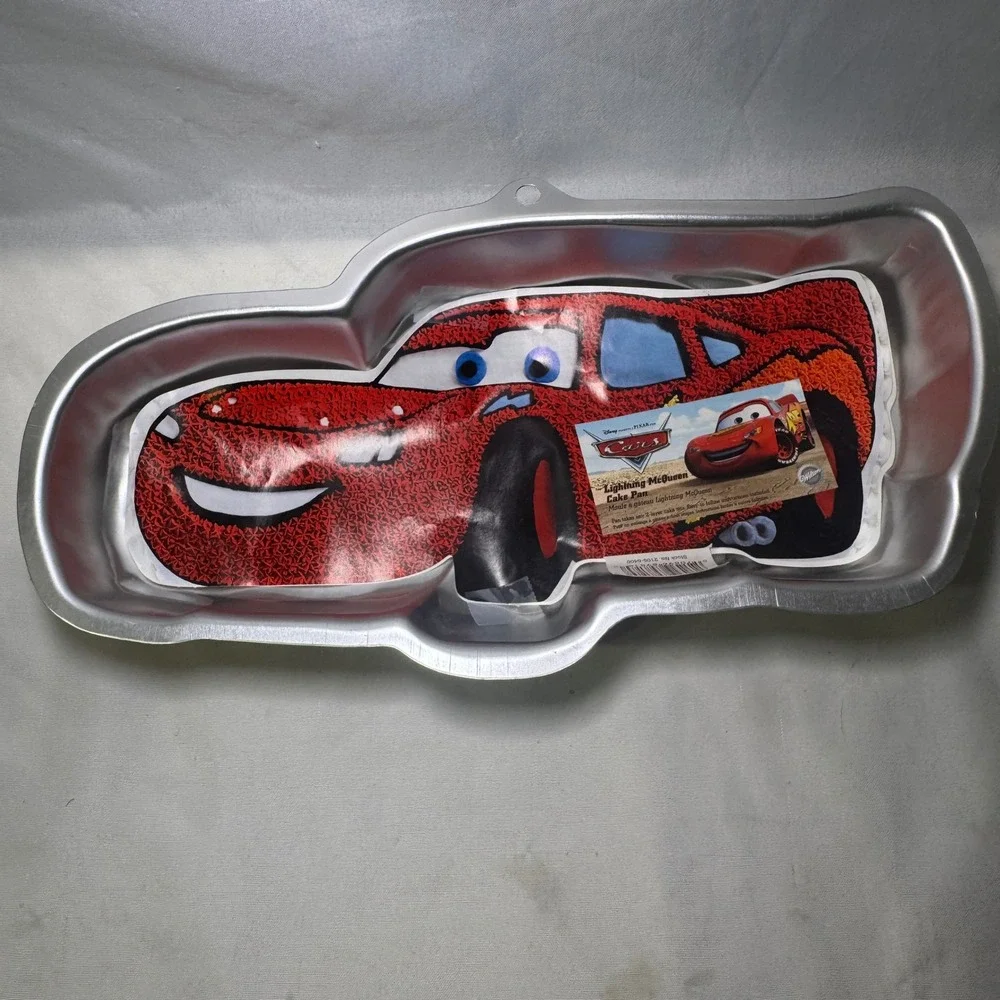 Wilton Disney Pixar Cars Lightning McQueen Aluminum Cake Pan 2105-6400 Silver